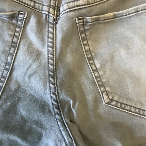 Free People gray flare wide leg high waist stretchy button up COMFY jeans 🌼 - Picture 7 of 10